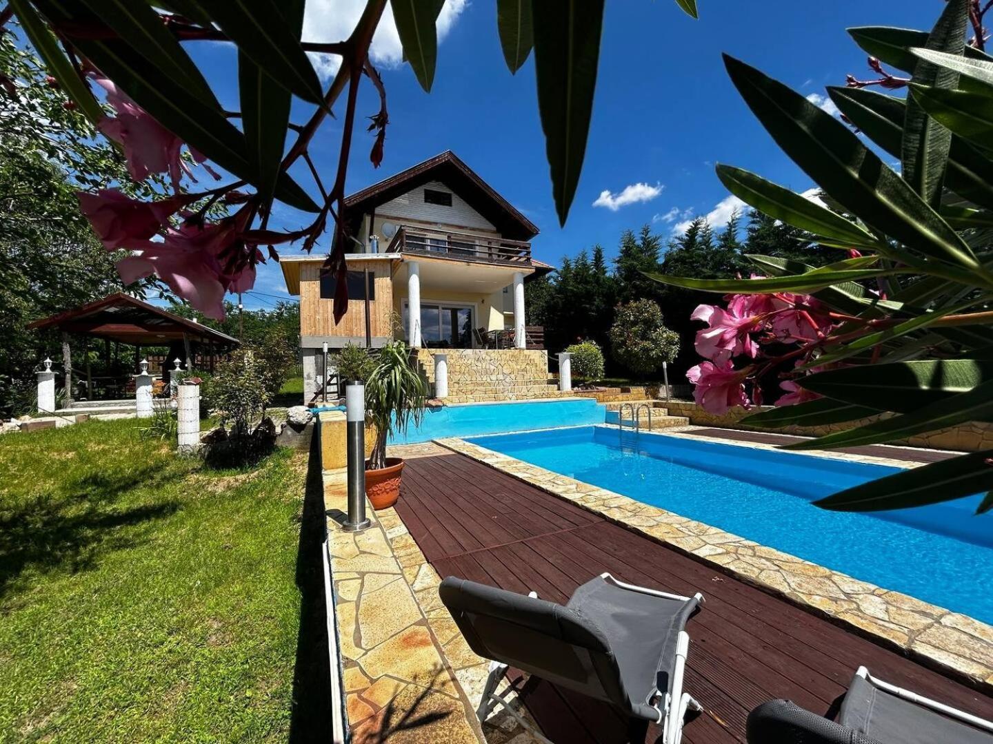 Villa Somlyo Fot Екстер'єр фото